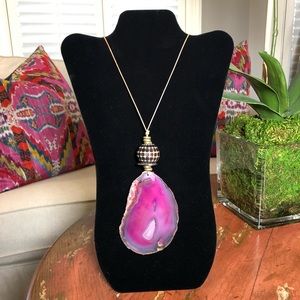 Fun, Island style agate necklace.
